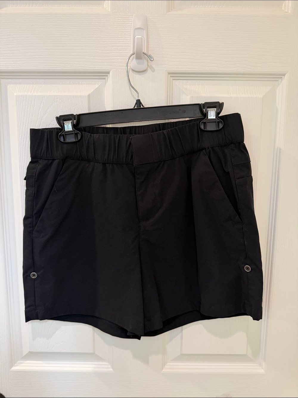 Columbia Black Women's Elastic-Waist Adventure Shorts worn once.